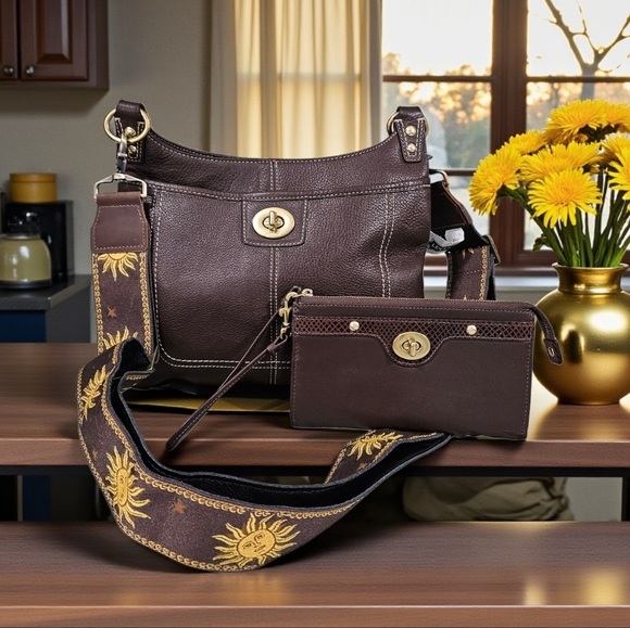 Coach Handbags - Coach Penelope Chocolate Brown Crossbody Bag w/Wristlet & Guitar Strap